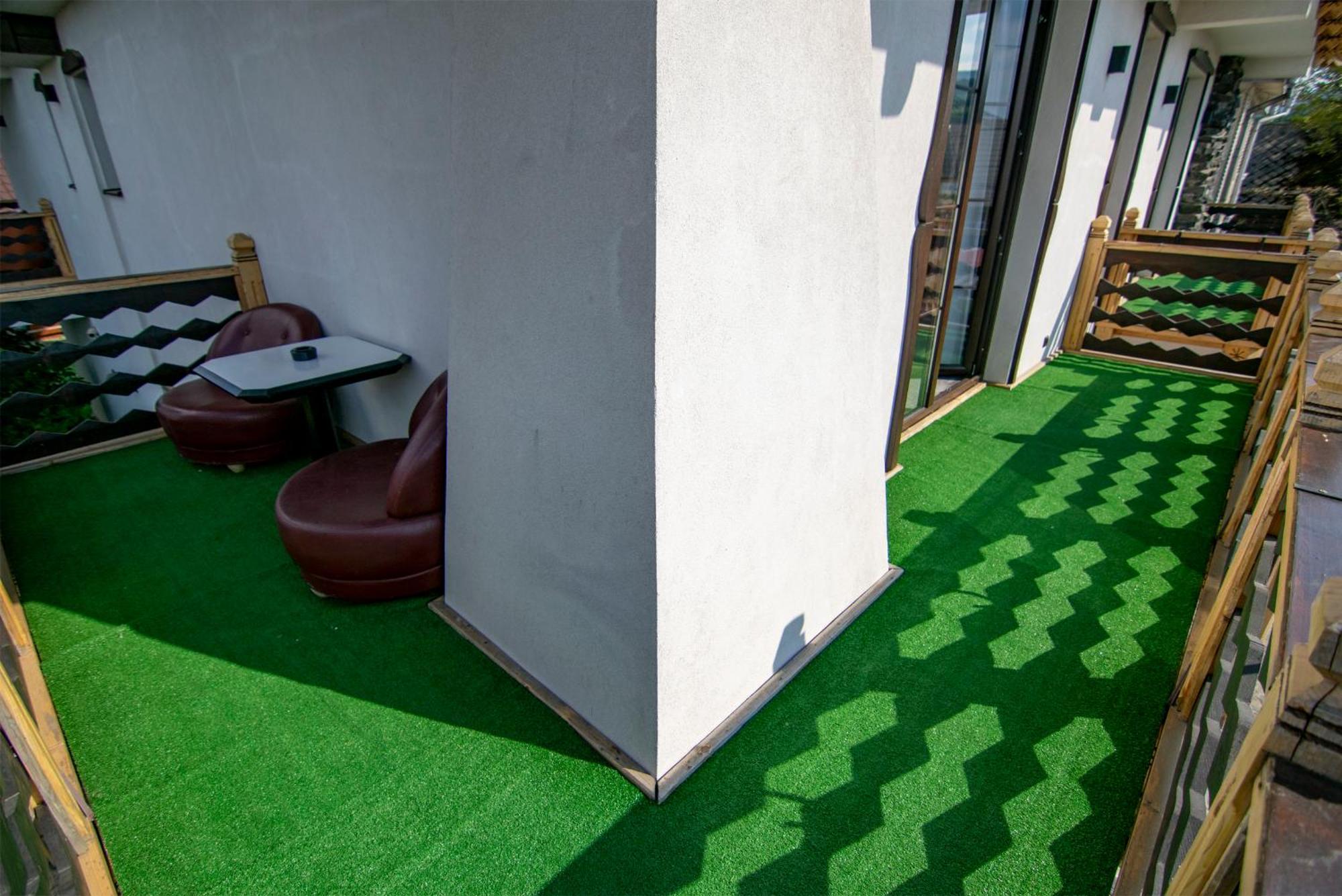 Hotel La Conacul Vesel à Săpînţa Extérieur photo