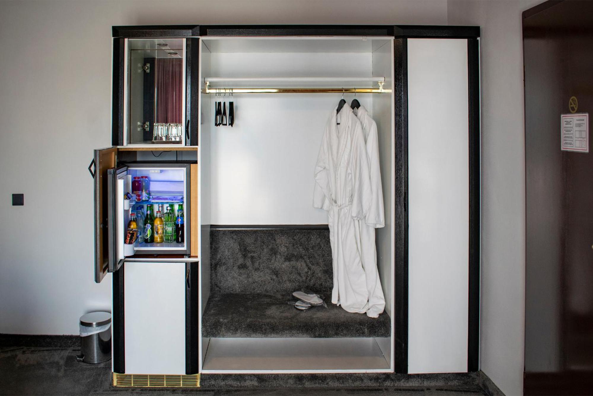 Hotel La Conacul Vesel à Săpînţa Extérieur photo
